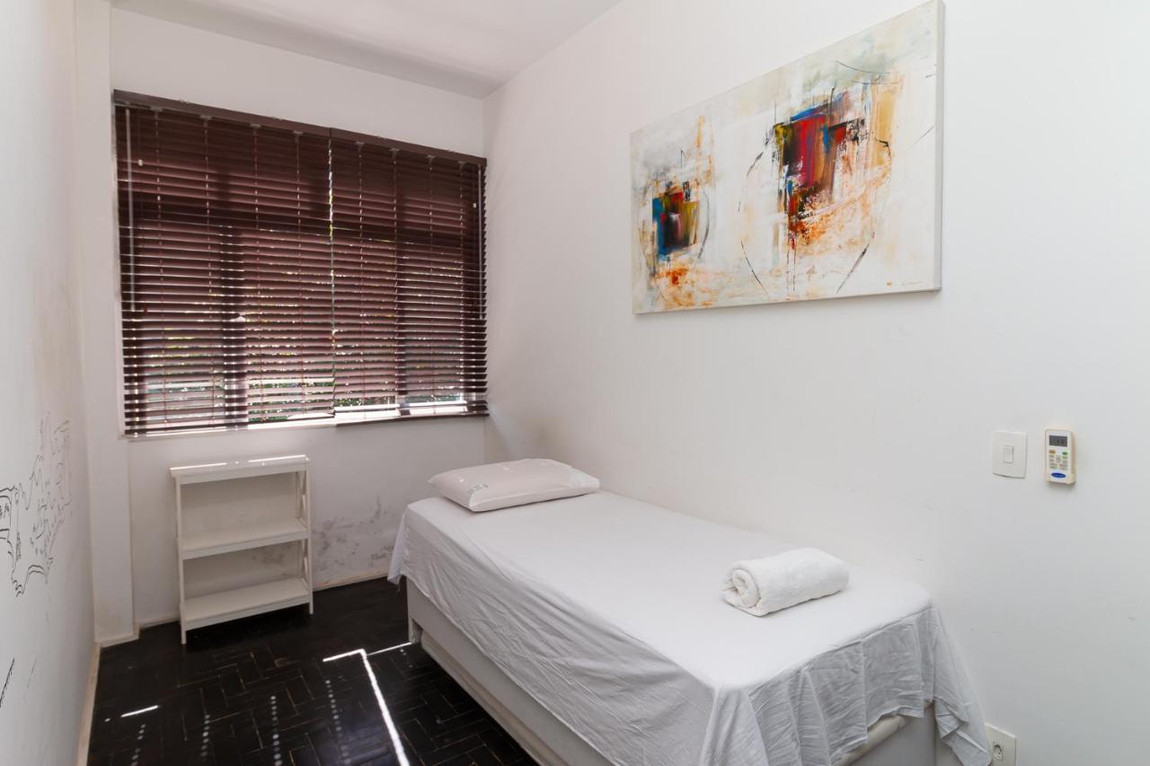 Appartement One Bed Fully Climatized Favela Experience 240Mb Wifi With Laundry à Rio de Janeiro Extérieur photo